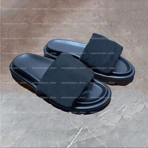 Black Women's Slide Sandals